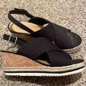 Y Not? Black Sz 10 canvas wedge shoes